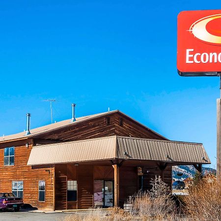 Econo Lodge Eagle Nest Zewnętrze zdjęcie