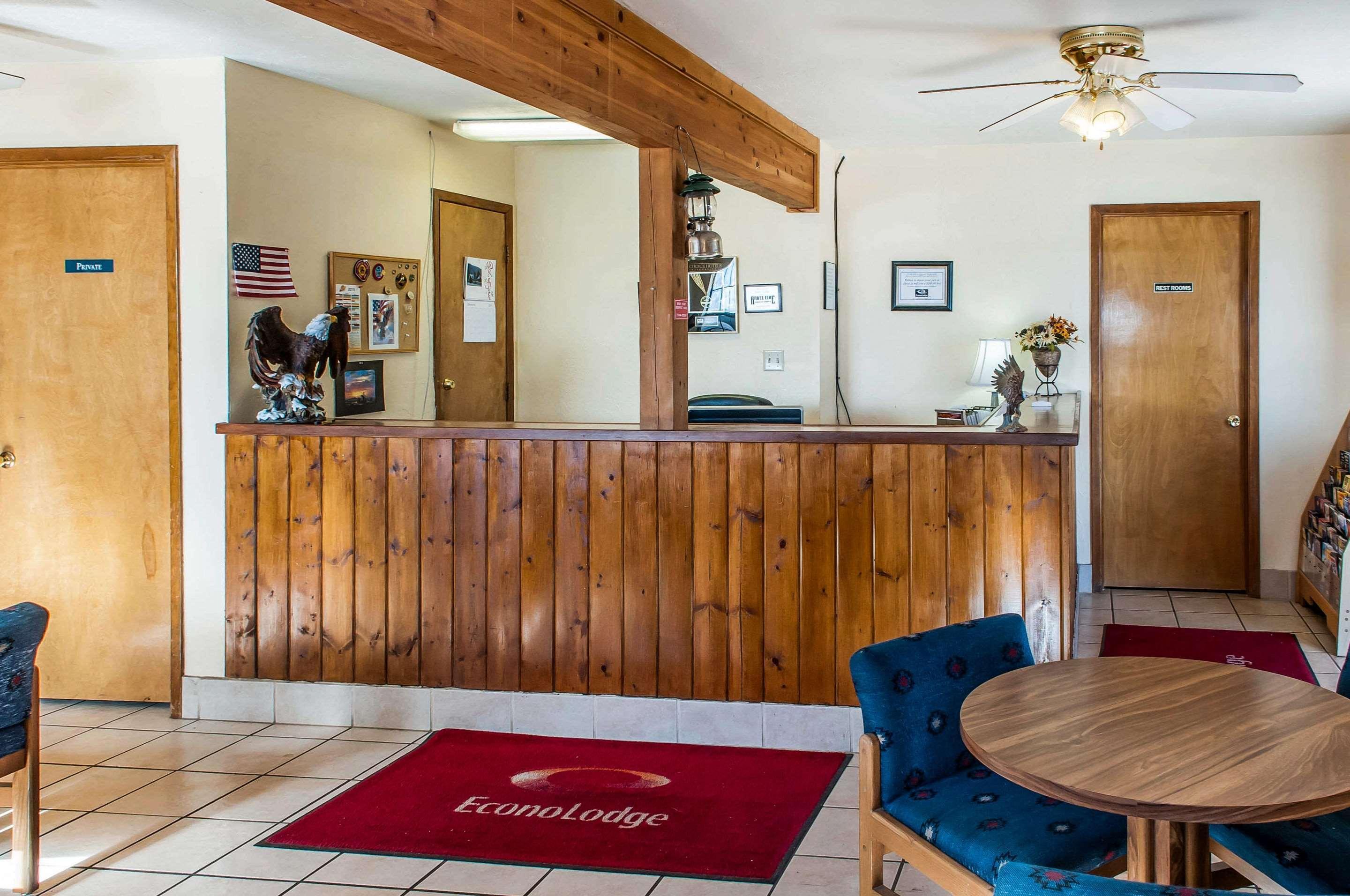 Econo Lodge Eagle Nest Zewnętrze zdjęcie