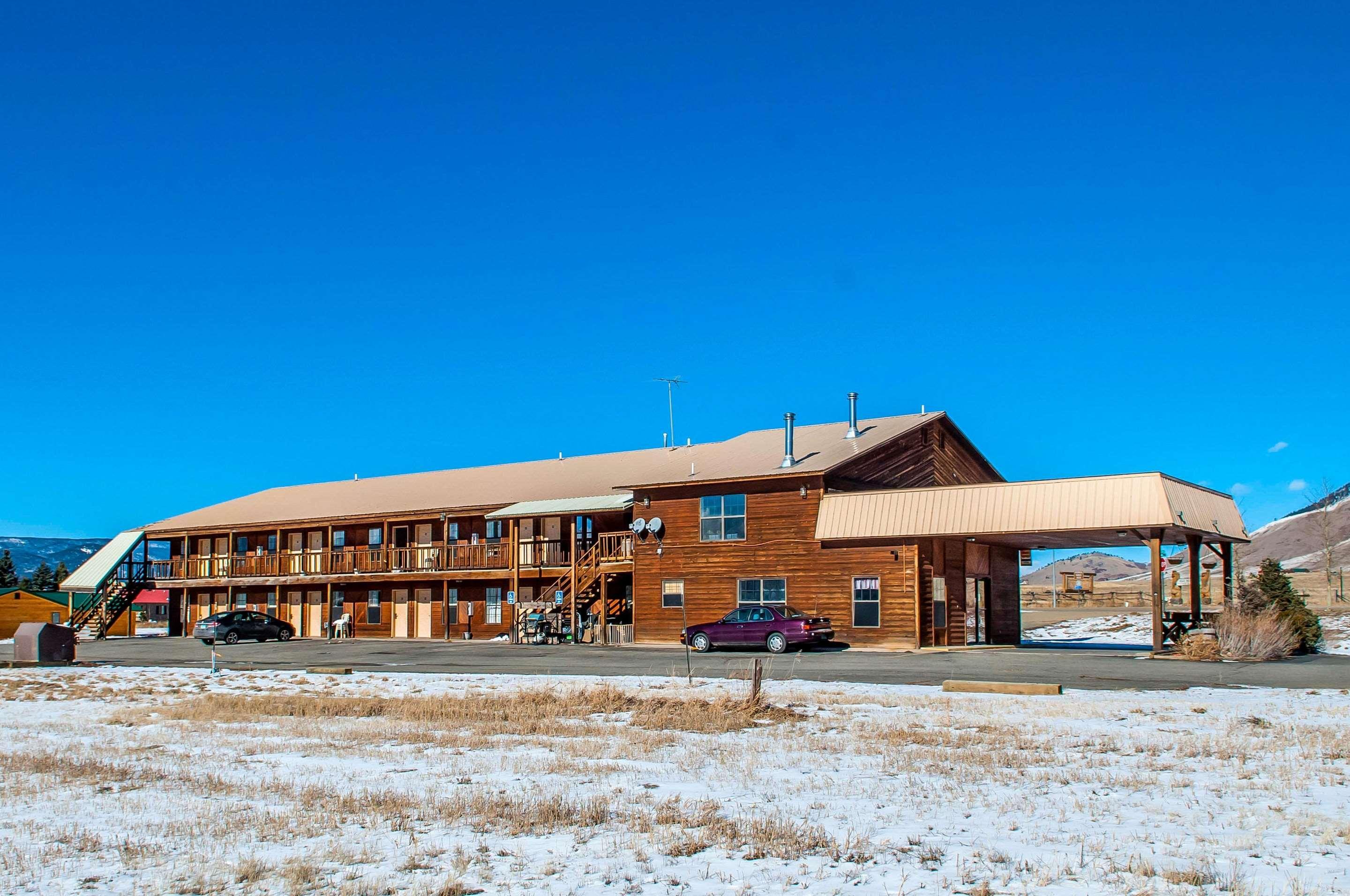 Econo Lodge Eagle Nest Zewnętrze zdjęcie